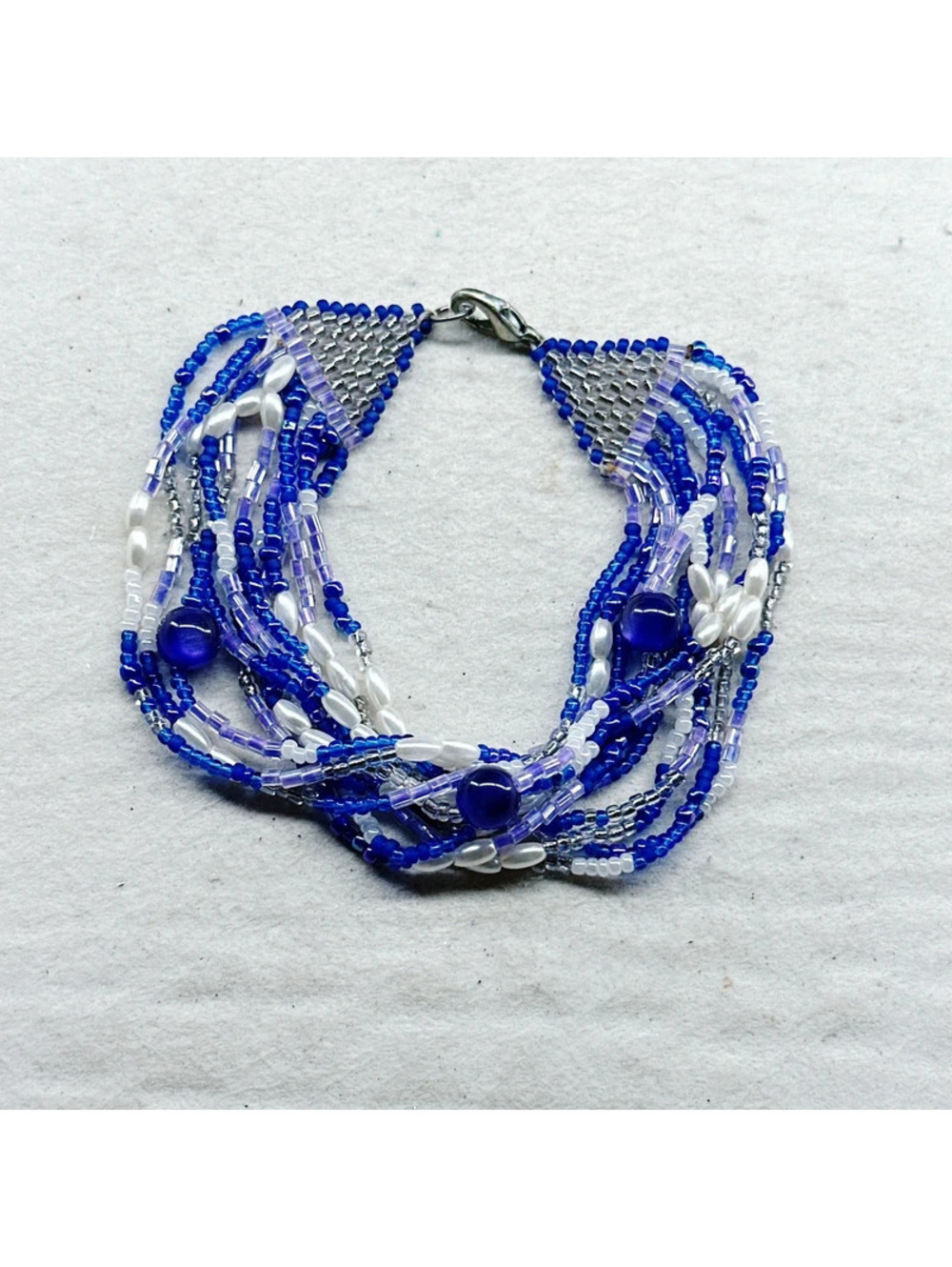 5514gc. Blue Glass Seed Bead Bracelet Handmade